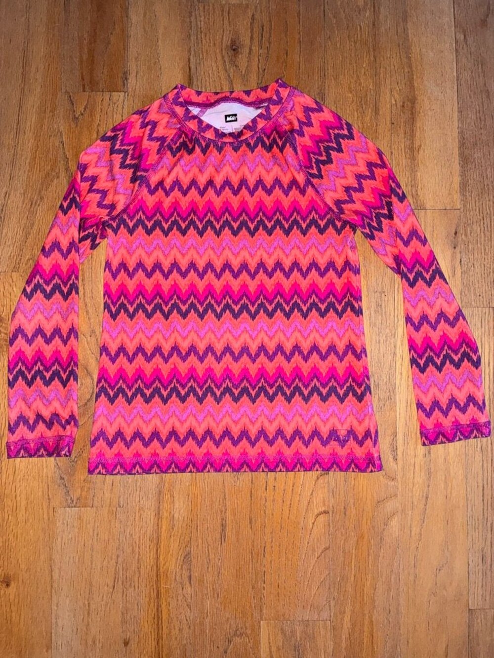 REI Co-op Kids XS 4-5 Chevron Long Sleeve Rash Guard Swim Top